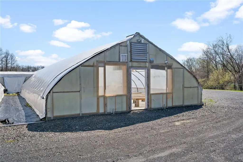2736 State Route 208 Walden NY 12586