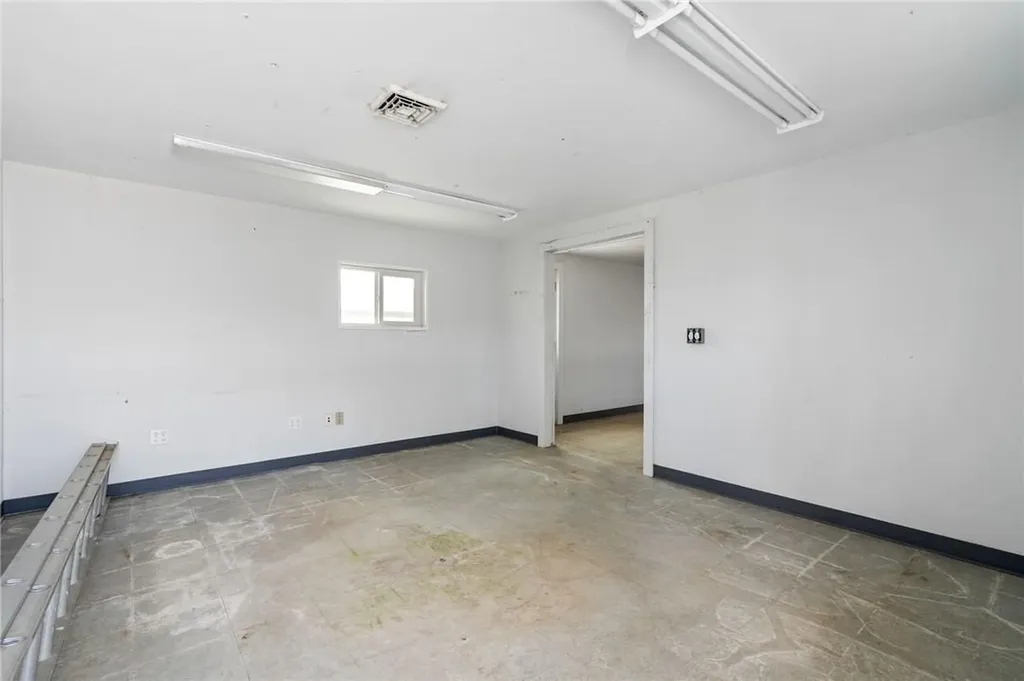 2736 State Route 208 Walden NY 12586