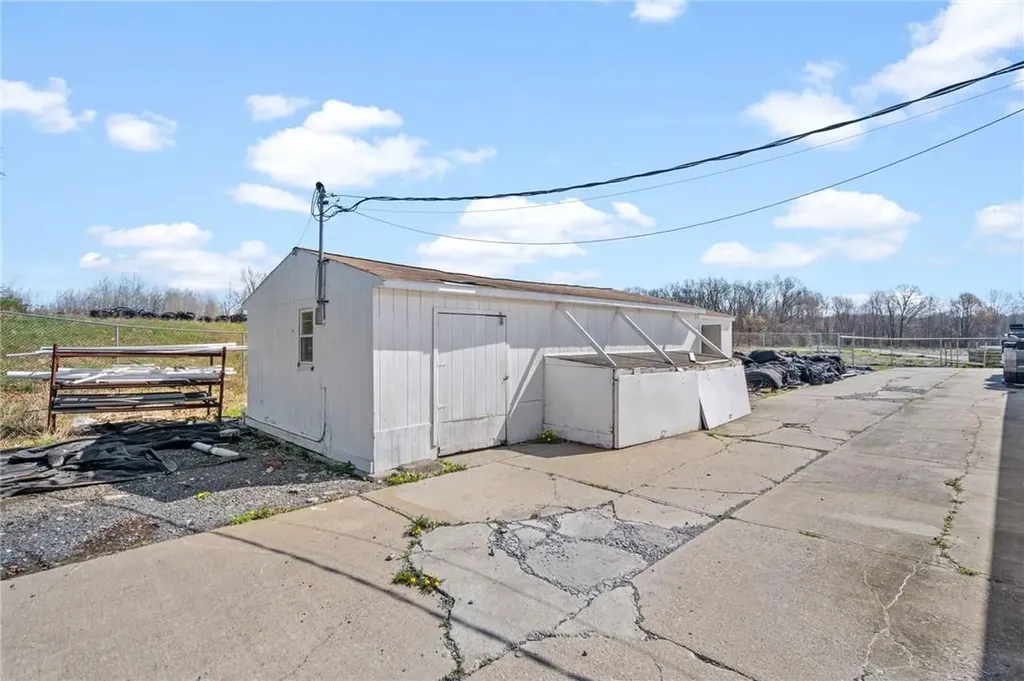 2736 State Route 208 Walden NY 12586