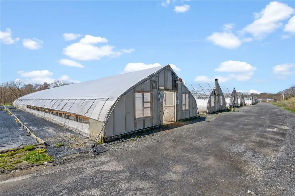 2736 State Route 208 Walden NY 12586