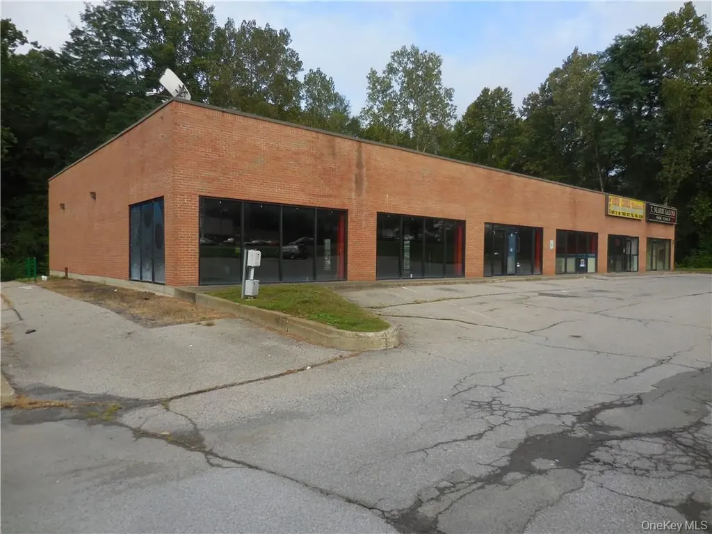 77 N Plank Road Newburgh NY 12550
