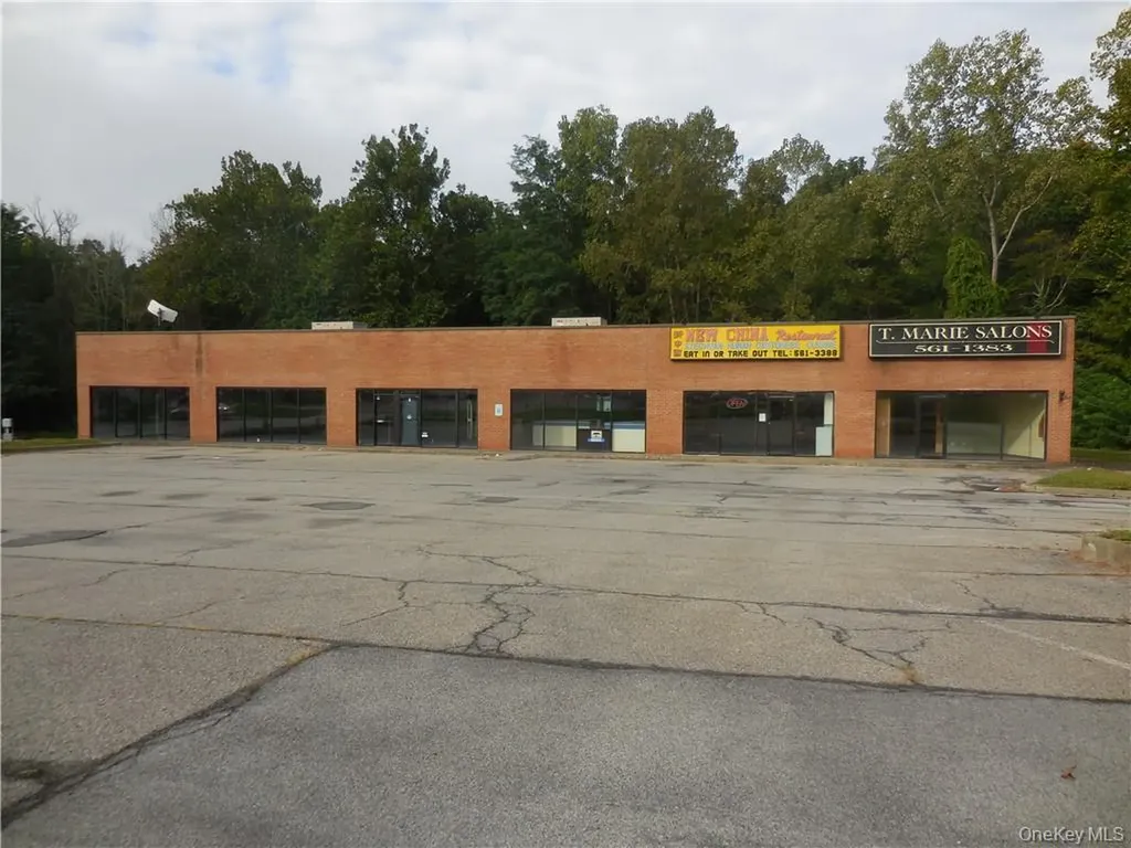 77 N Plank Road Newburgh NY 12550