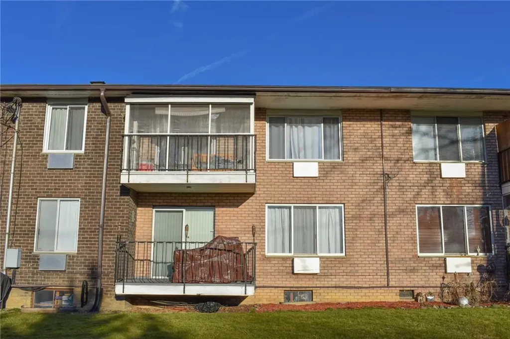 4 Barnett Drive Monroe NY 10950