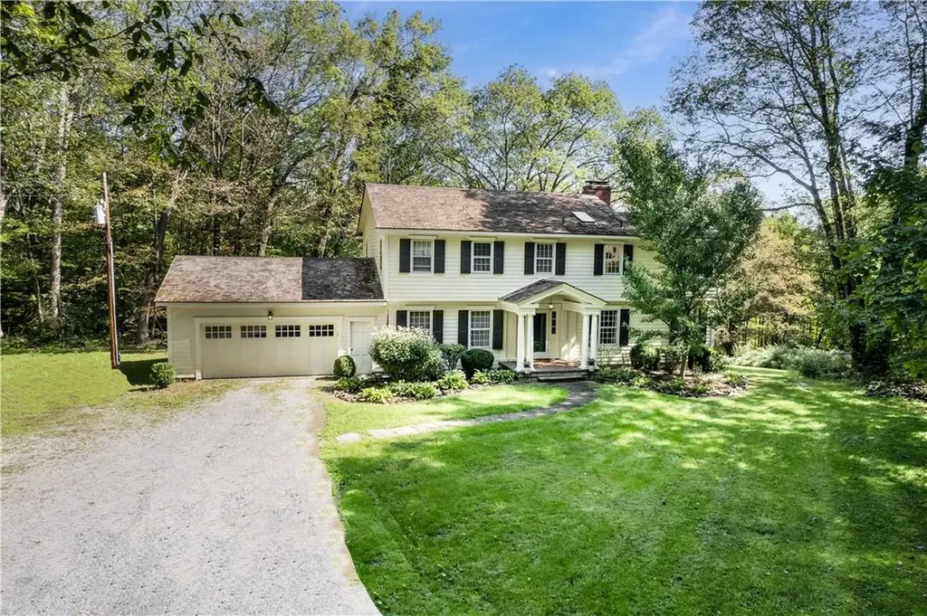 28 Contour Lane Salt Point NY 12578