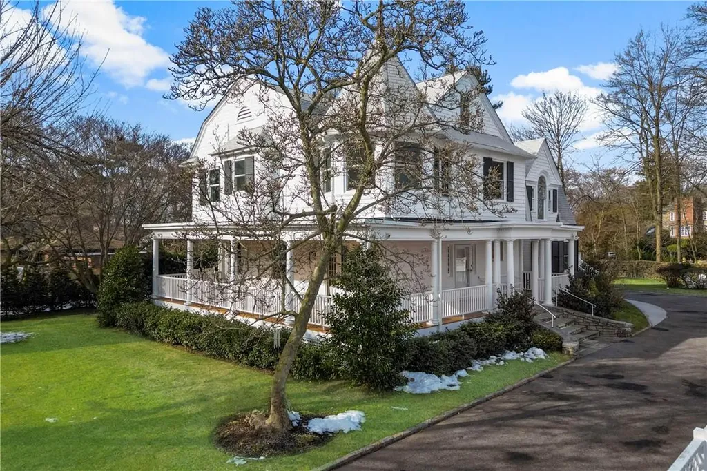 1455 Roosevelt Place Pelham NY 10803