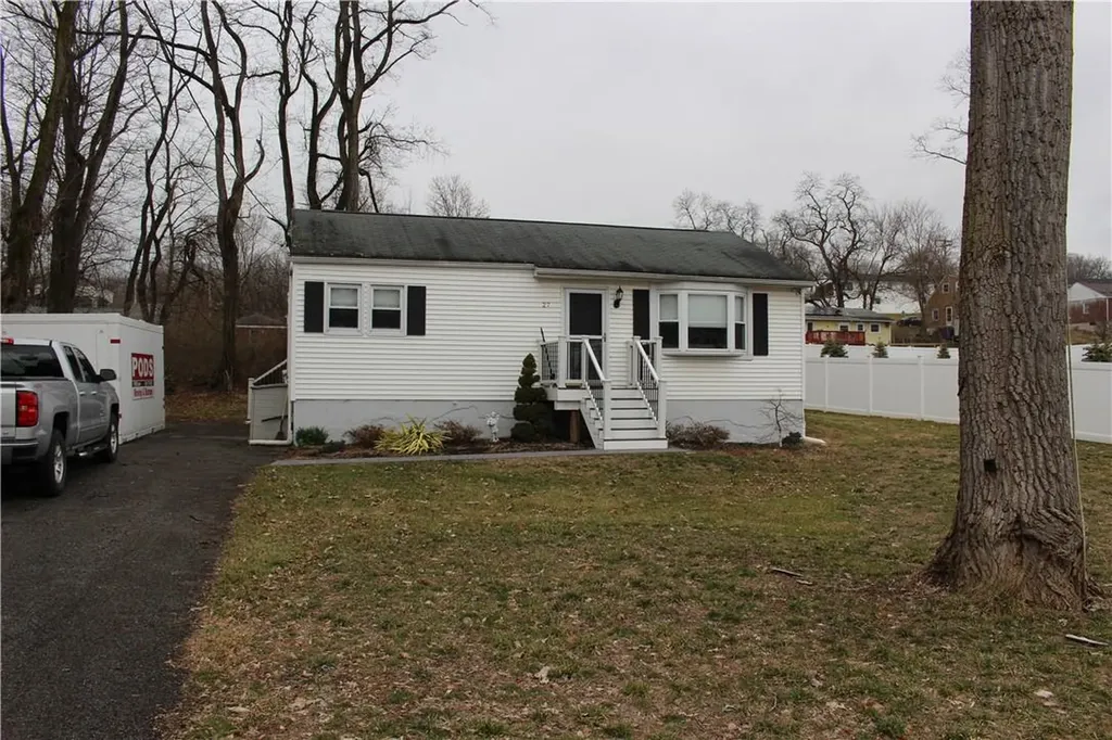 27 Lafayette Drive New Windsor NY 12553