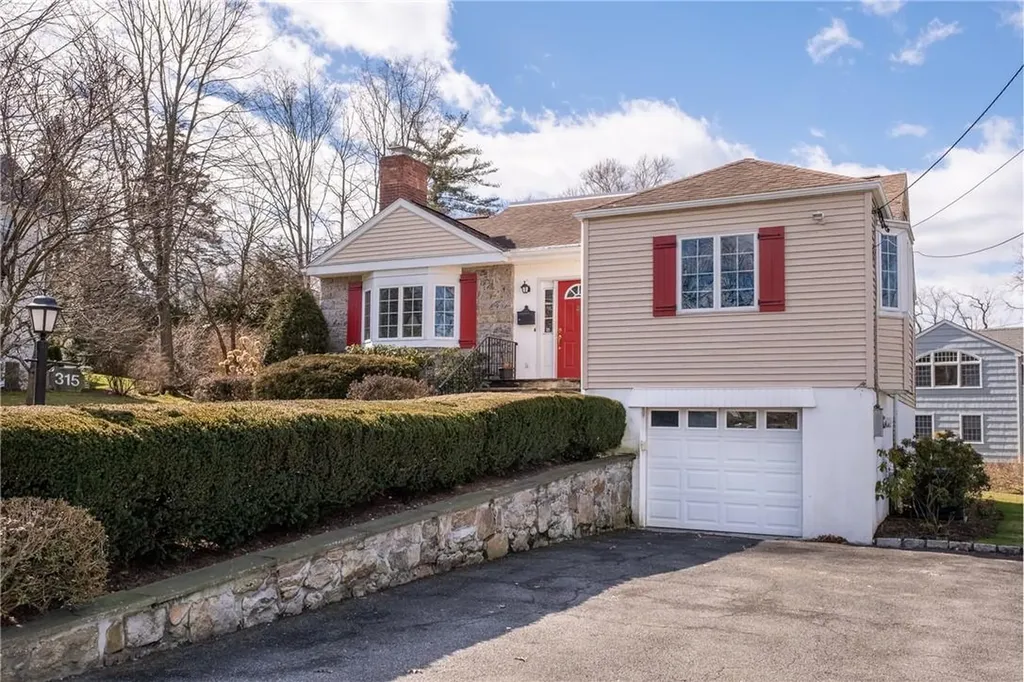 315 Claflin Avenue Mamaroneck NY 10543