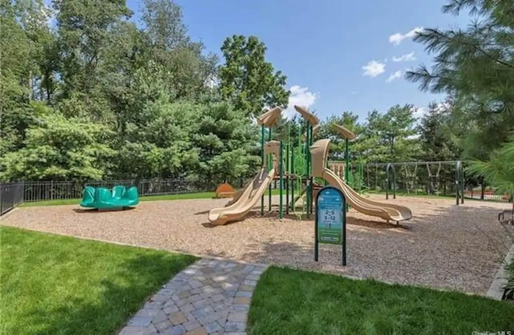 31 High Ridge Lane Middletown NY 10940
