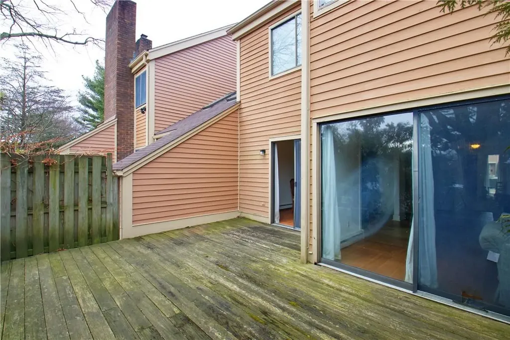 212 Treetop Crescent Rye Brook NY 10573
