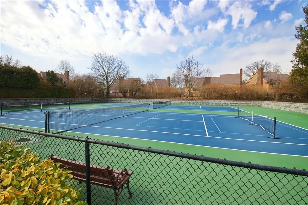 212 Treetop Crescent Rye Brook NY 10573