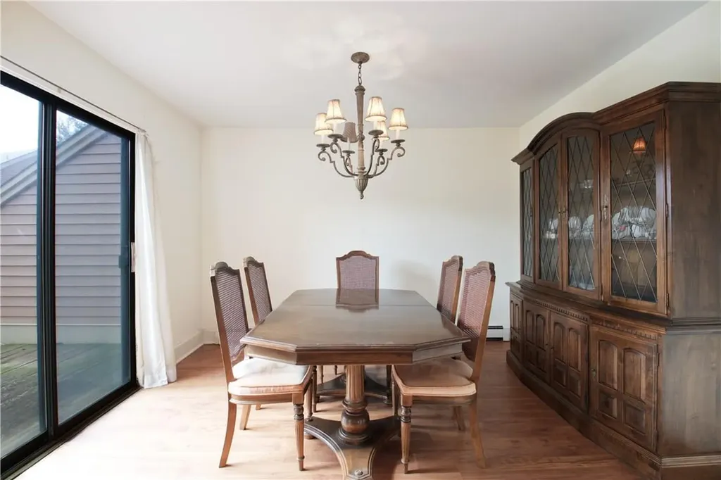 212 Treetop Crescent Rye Brook NY 10573