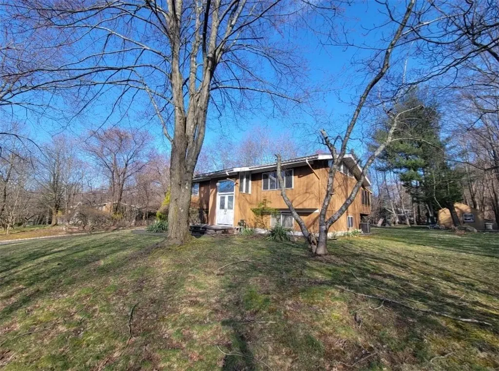 22 Smith Hill Road Airmont NY 10952