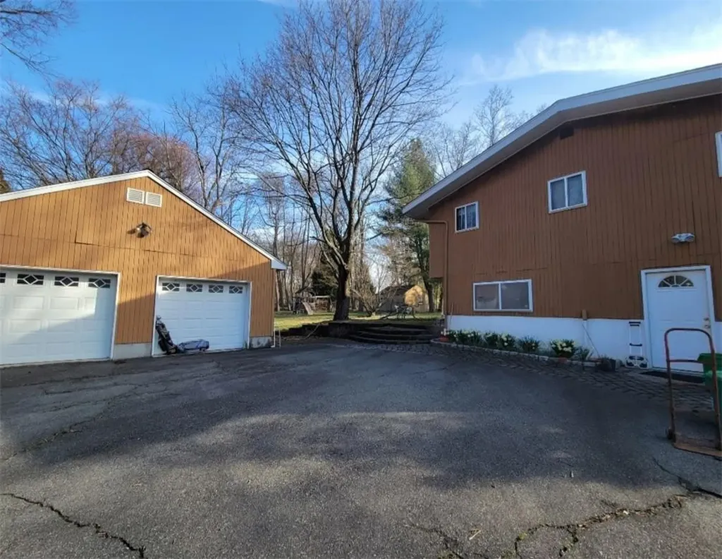 22 Smith Hill Road Airmont NY 10952