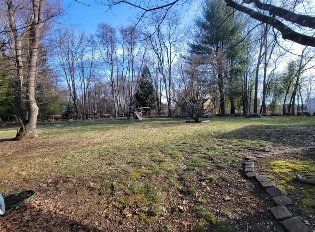 22 Smith Hill Road Airmont NY 10952