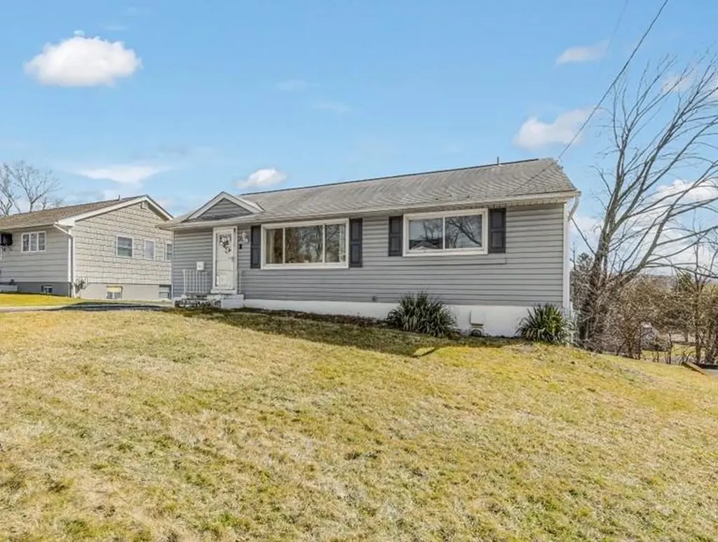 20 Sherman Drive Newburgh NY 12550