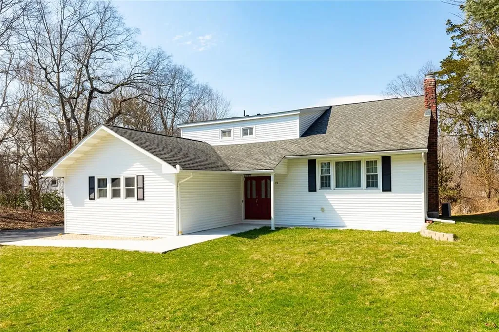 23 Brookland Farms Road Poughkeepsie NY 12601