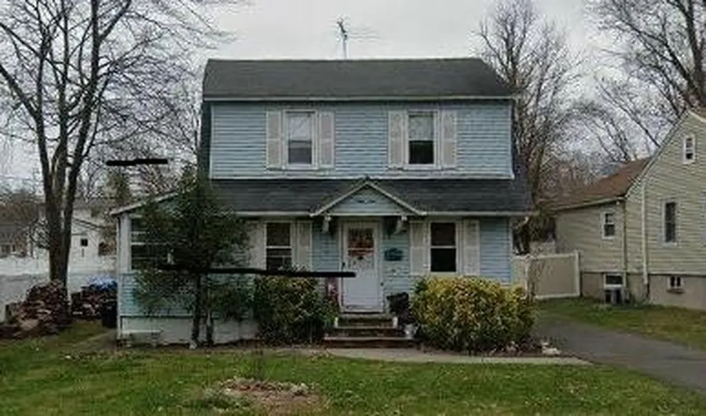 69 Hunt Avenue Pearl River NY 10965