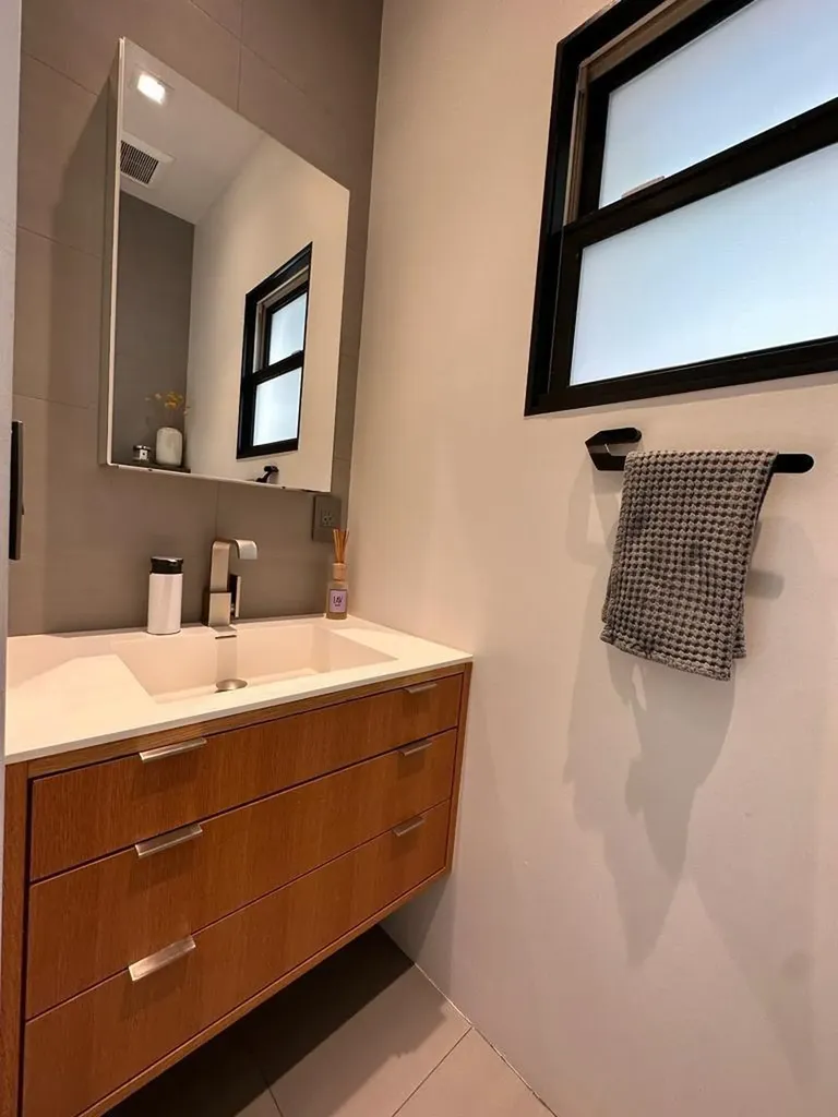 1813 E 24th Street Brooklyn NY 11229