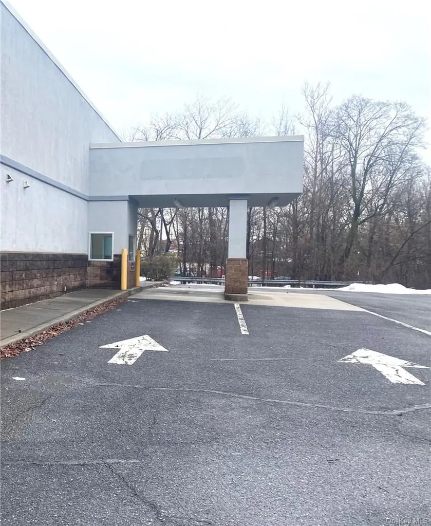 393 Windsor Highway New Windsor NY 12553
