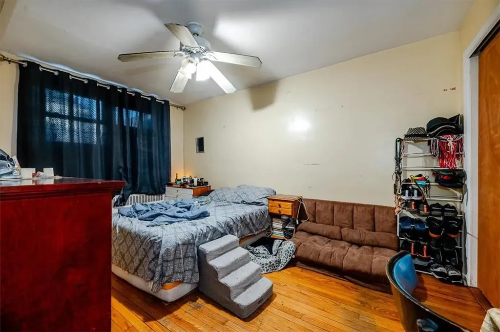1147 Neill Avenue Bronx NY 10461