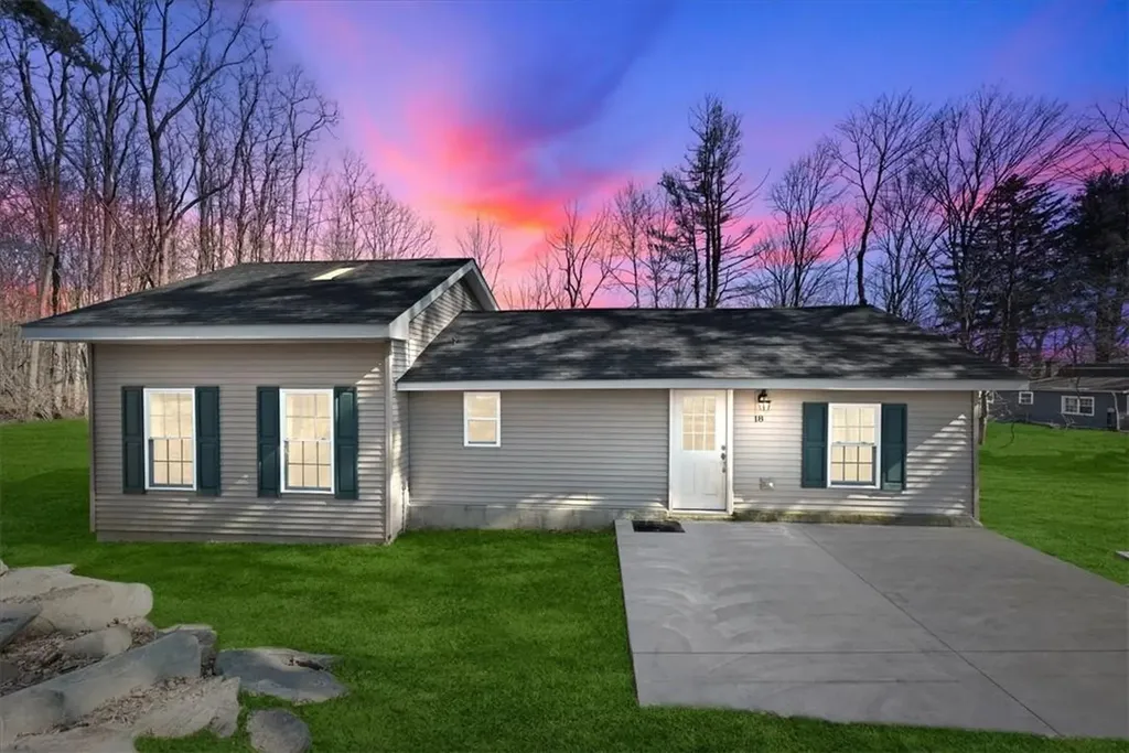 18 Pampas Lane Newburgh NY 12550