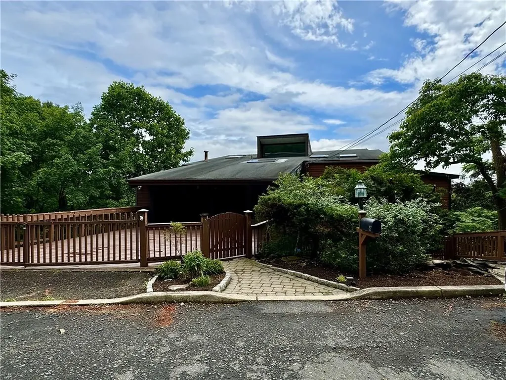 4 Berachah Avenue Nyack NY 10960