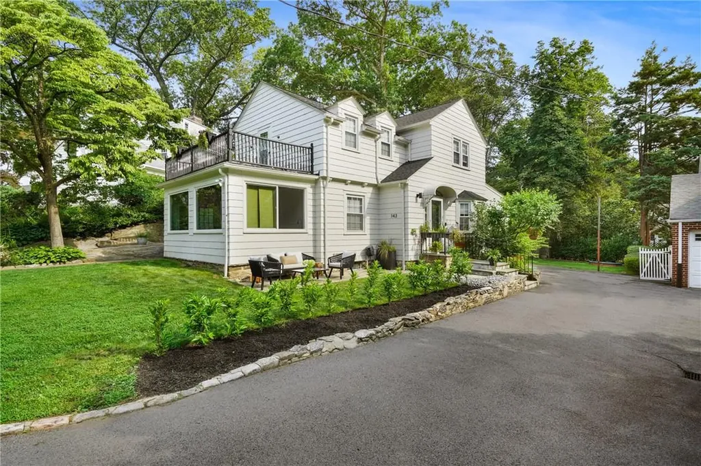 143 Ridgeway Street Mount Vernon NY 10552