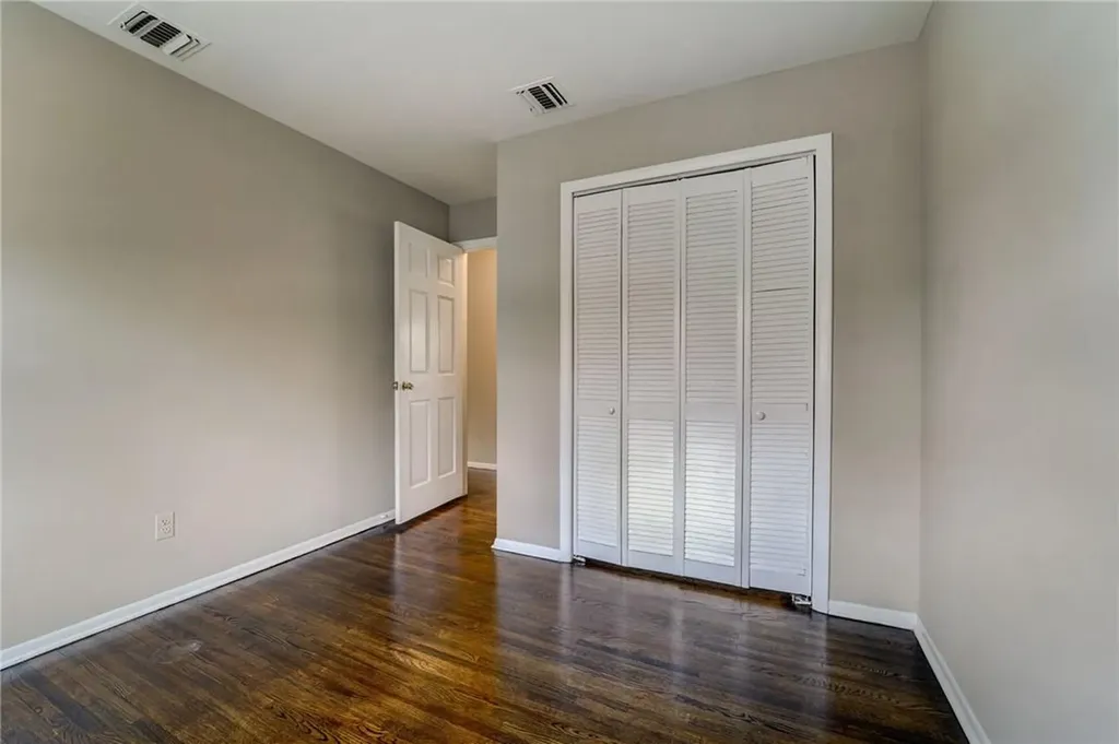 84 Old Pascack Road Pearl River NY 10965