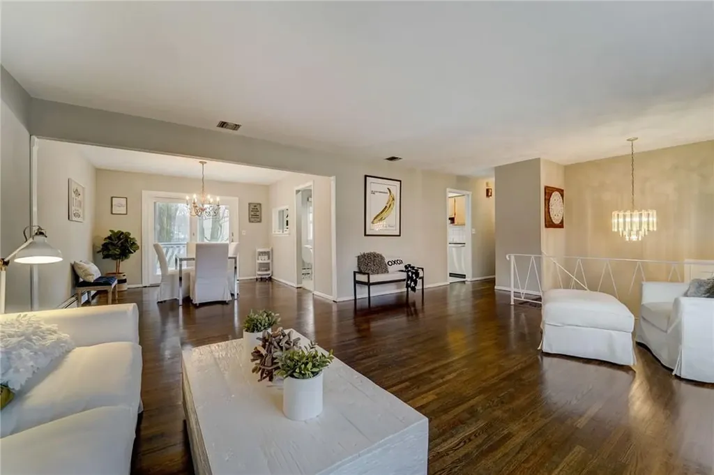 84 Old Pascack Road Pearl River NY 10965
