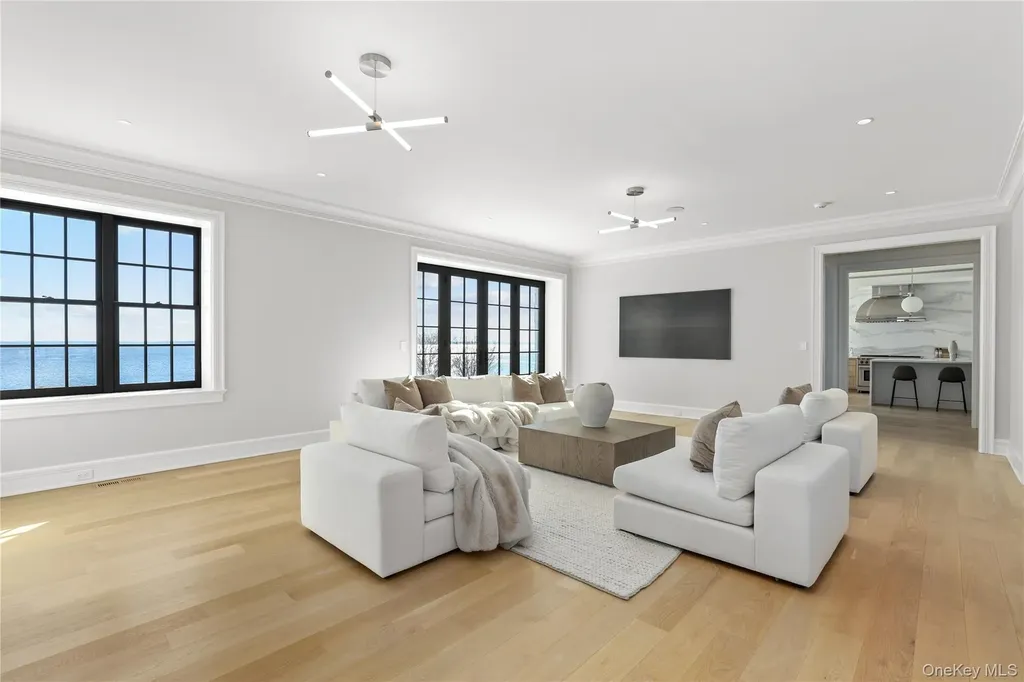 104 Premium Point Road Mamaroneck NY 10801