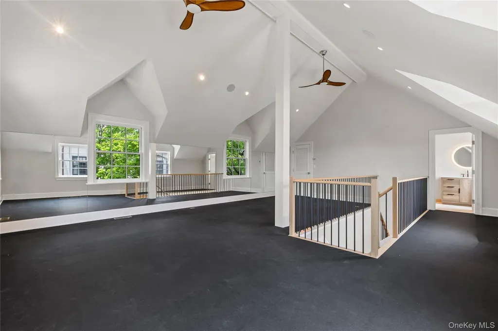 104 Premium Point Road Mamaroneck NY 10801
