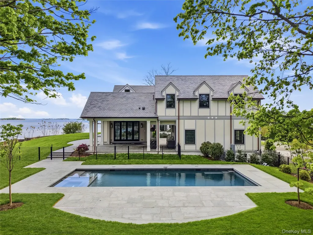 104 Premium Point Road Mamaroneck NY 10801