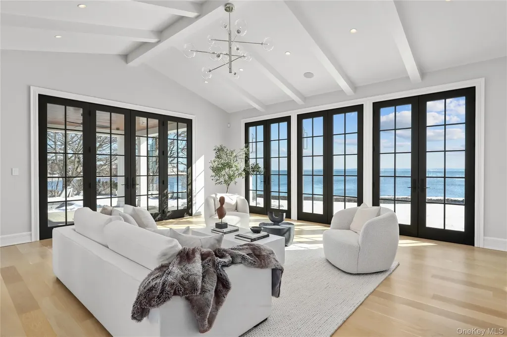 104 Premium Point Road Mamaroneck NY 10801