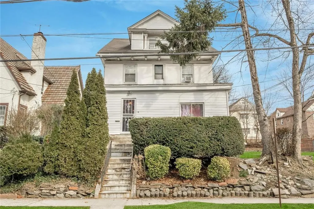 219 Tecumseh Avenue Mount Vernon NY 10553