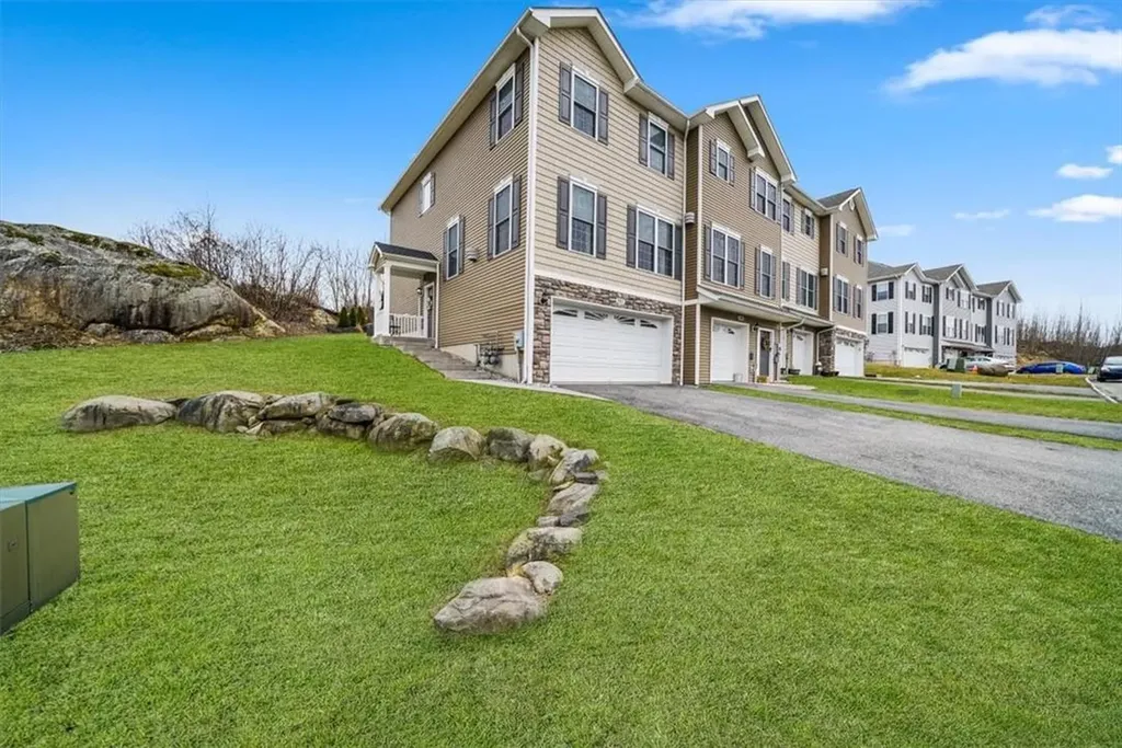 301 Iron Forge Lane New Windsor NY 12553