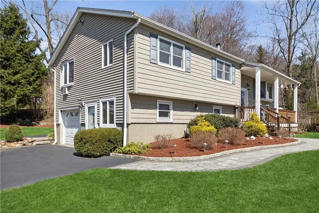 53 Northview Drive Mahopac NY 10541
