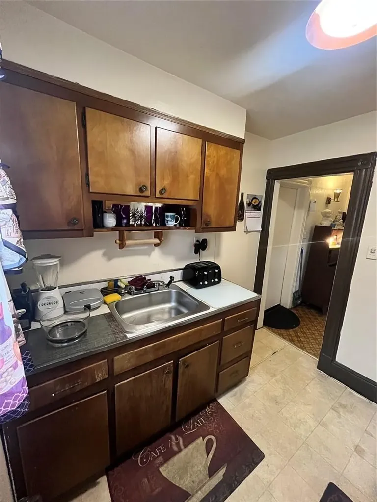 4434 Carpenter Avenue Bronx NY 10470