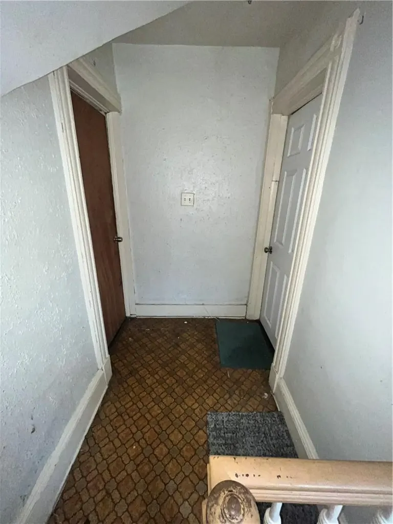4434 Carpenter Avenue Bronx NY 10470