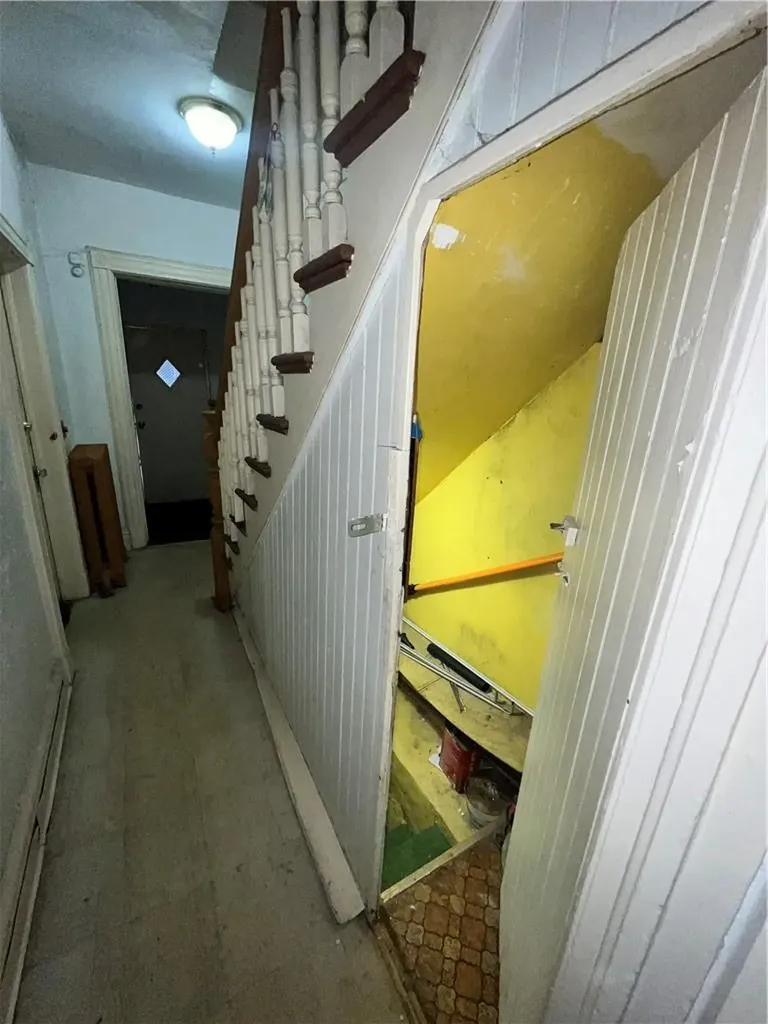 4434 Carpenter Avenue Bronx NY 10470