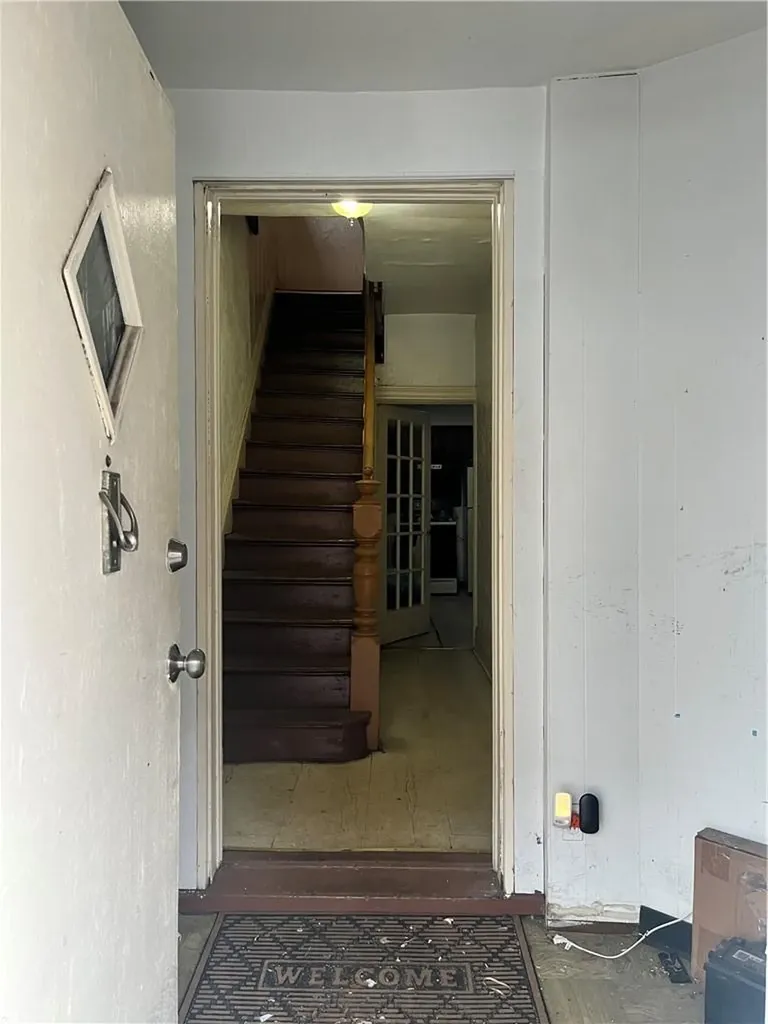 4434 Carpenter Avenue Bronx NY 10470