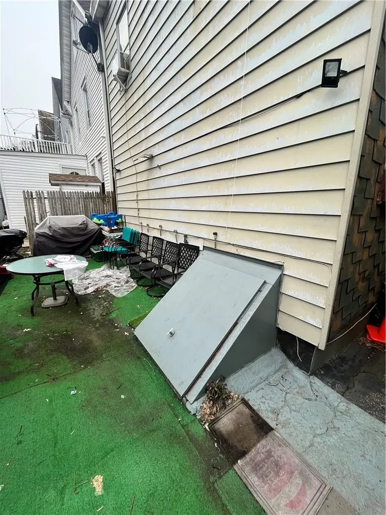 4434 Carpenter Avenue Bronx NY 10470