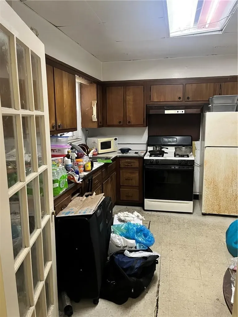 4434 Carpenter Avenue Bronx NY 10470