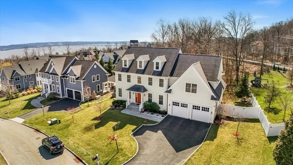 12 Riverton Drive Nyack NY 10960