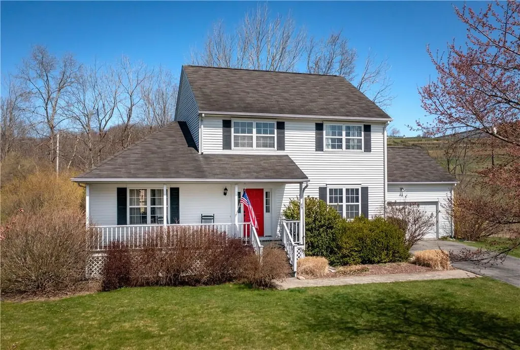 85 W Deer Trail Pawling NY 12564