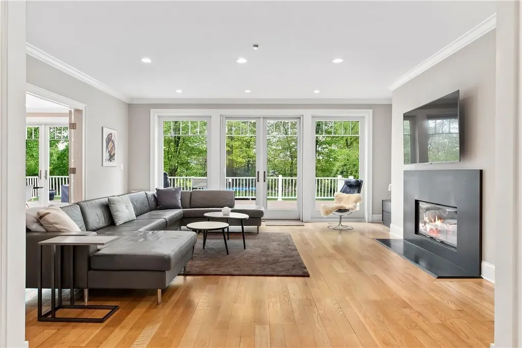 19 Continental Road Scarsdale NY 10583