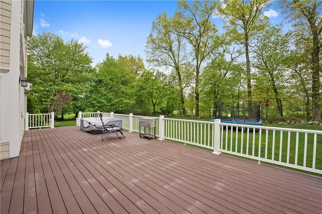 19 Continental Road Scarsdale NY 10583