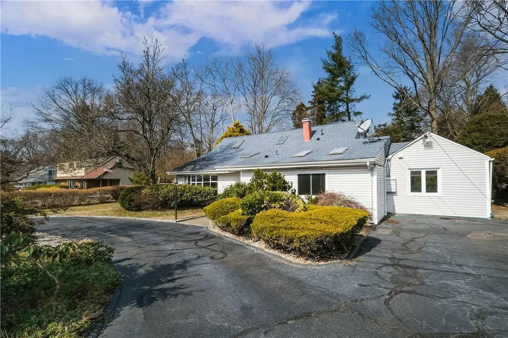 30 Brook Lane Rye Brook NY 10573