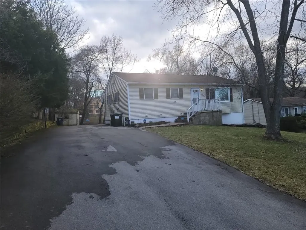 81 Duelk Avenue Monroe NY 10950