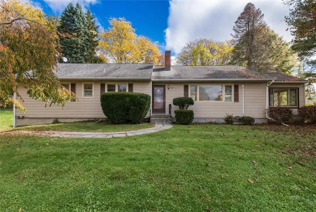 47 Clover Hill Drive Poughkeepsie NY 12603