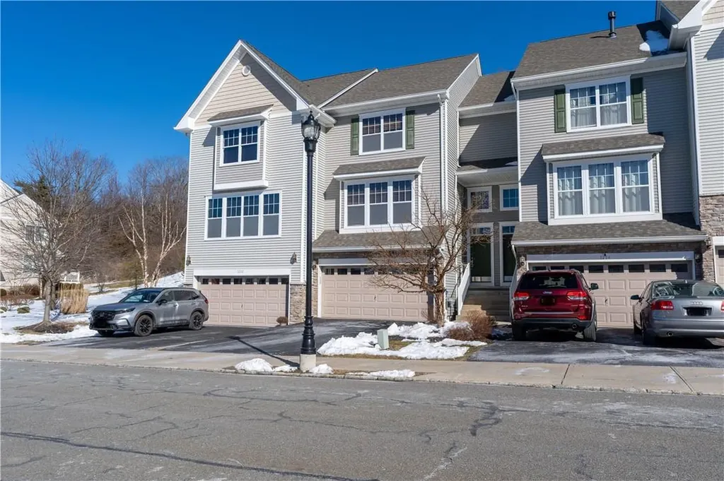 1204 Hawthorn Way New Windsor NY 12553